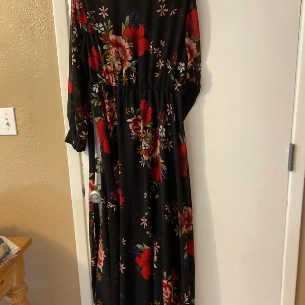 Dress - Picture 2 of 2